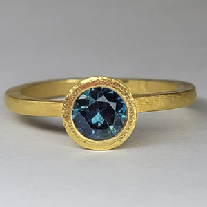 Deep Blue Montana Sapphire 18K Gold Bezel Ring
